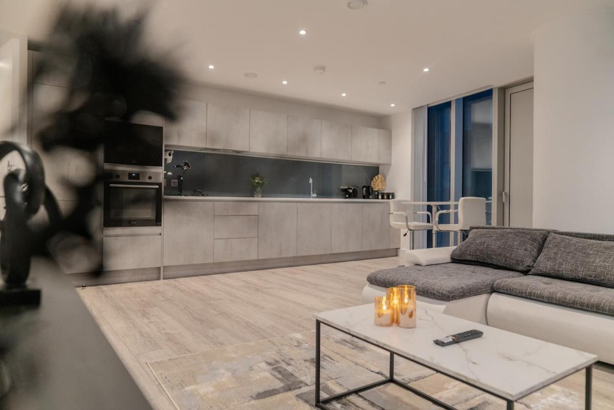 Luxury 2 Bed Penthouse With Stunning Views In Manchester City Centre Экстерьер фото
